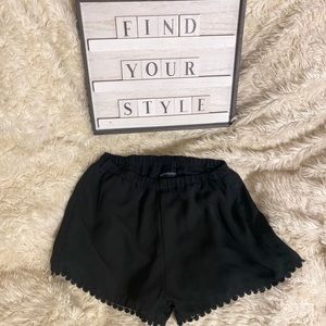 Brandy 💖 Melville Flowy Black Shorts